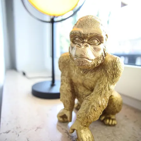 Zentral - Gemuetlich - Kueche - Balkon - Garage *