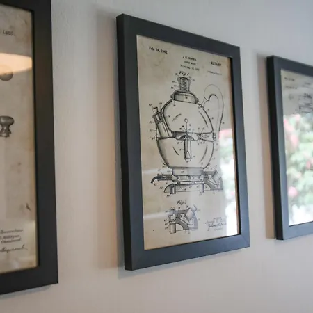 Zentral - Gemuetlich - Kueche - Balkon - Garage